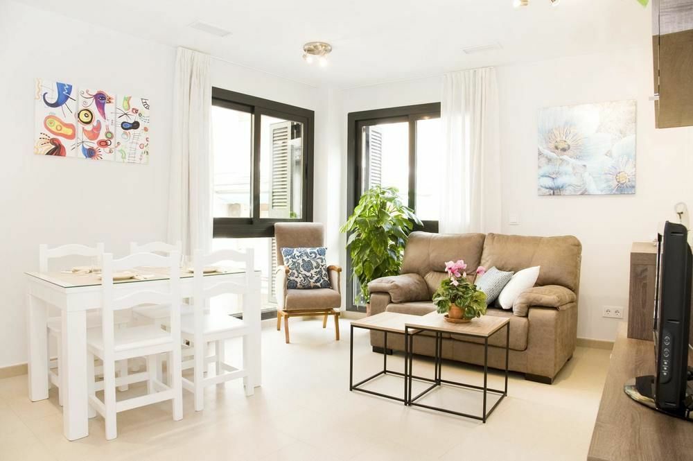 With 2 Bedrooms In Granada, With Wonderful View And Wif Apartment Granada
