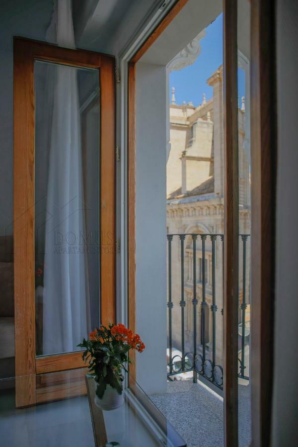 Apartment Domus Con Parking Gratuito En Pleno Centro Granada