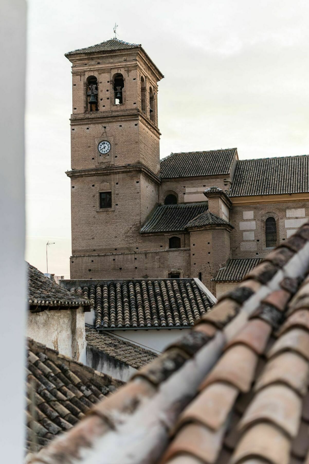 Con Encanto La Luna En El Alba Nhà khách Granada