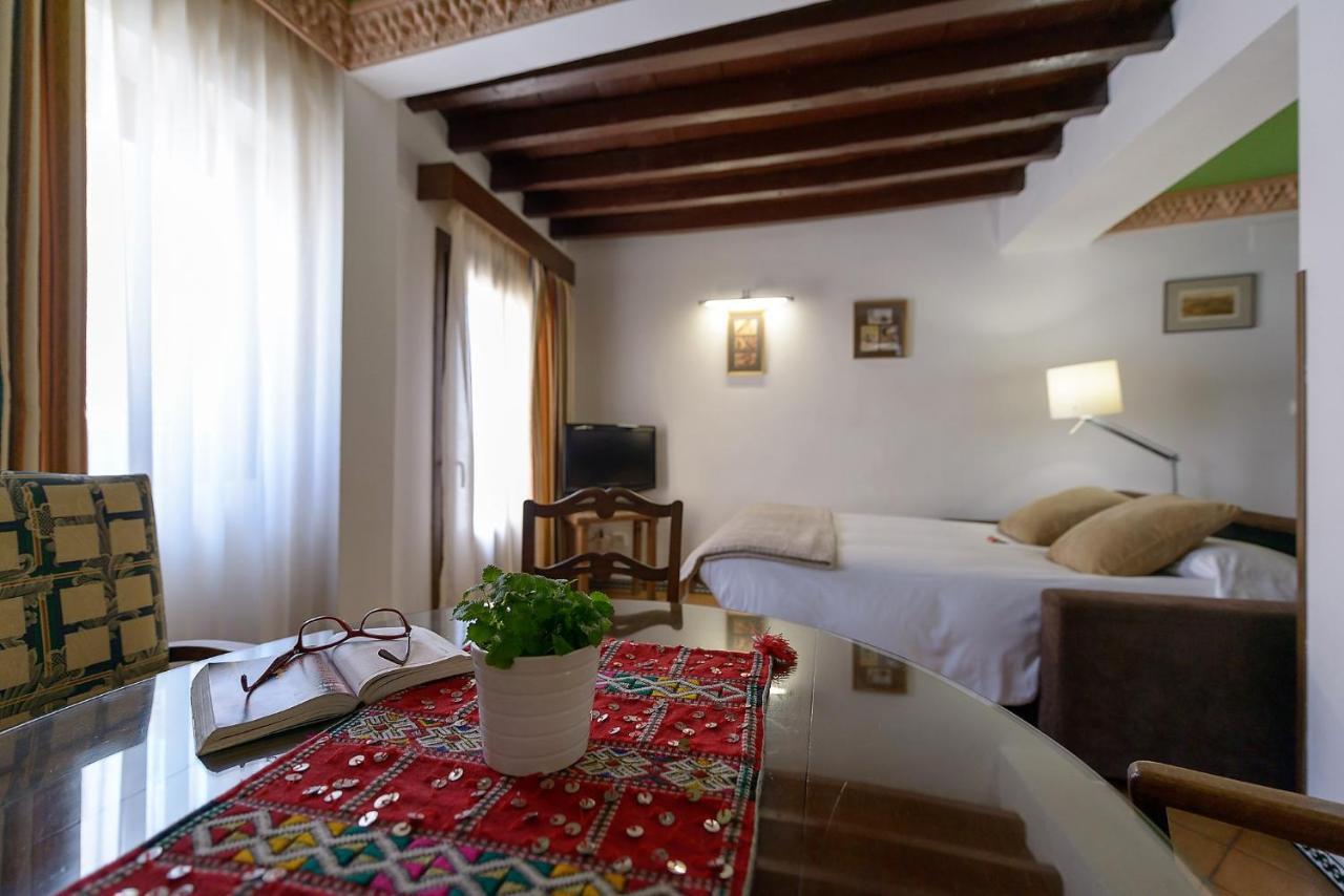 Muralla Zirí Apartamento *