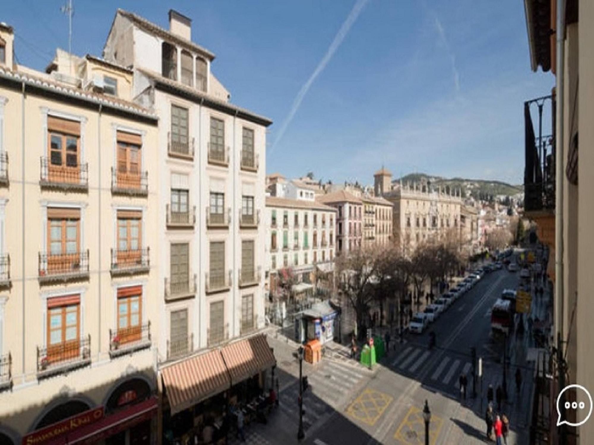 With 3 Bedrooms In Granada, With Wonderful View, Balcon Apartment