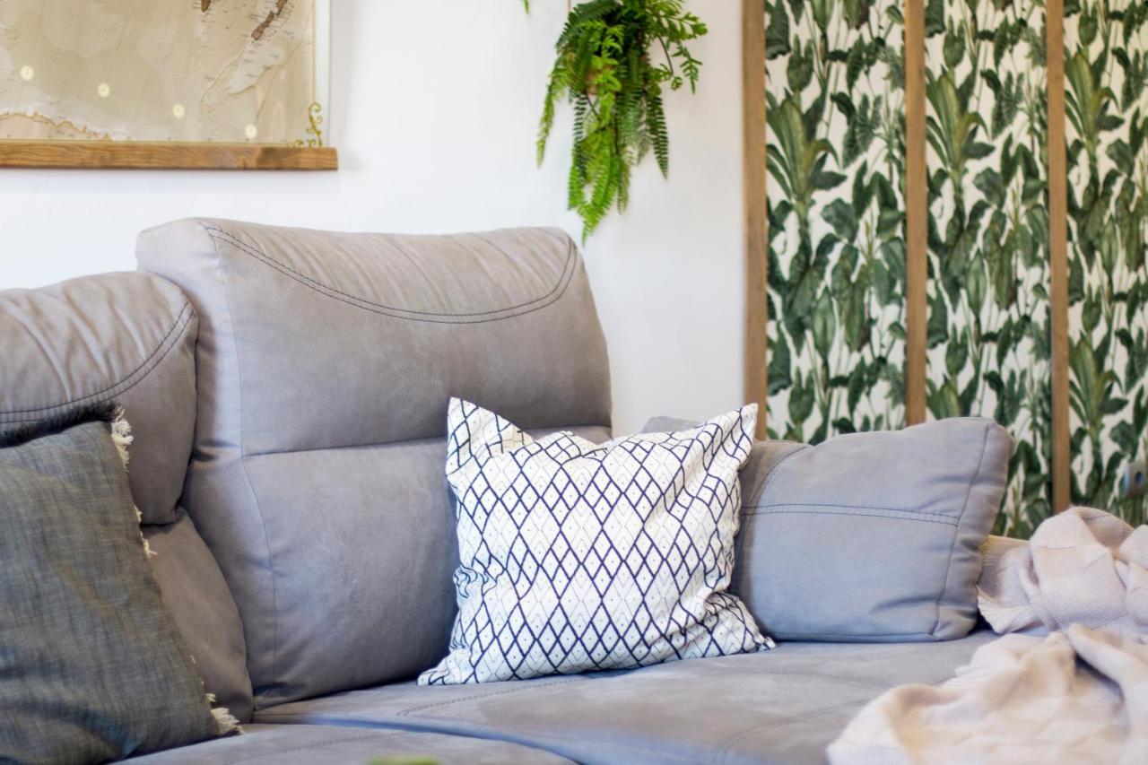 Plaza Del Carmen Apartment *