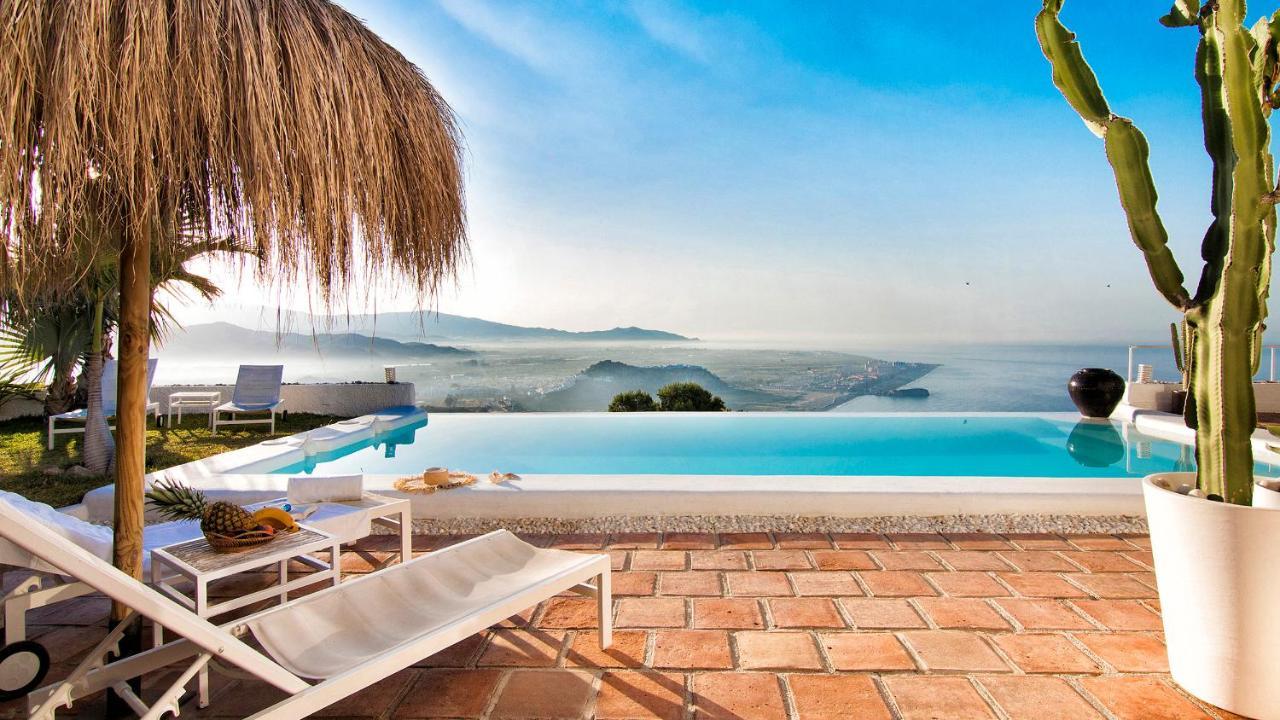La Almendra Blanca - A Hidden Gem On The Mediterranean Villa Granada