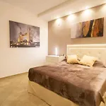Aixa Serrallo Aparts
