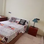 Casa Ideal Familias Y Grupos Con Balcones Exterior Soleada Patios Cerca Alhambra, Sierra Nevada, Rio Genil, Lancha Del Genil, Parque Llano Y Reloj Del Sol Con Barbacoas, Campo De Futbol, Circuito Gimnasia