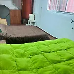 Casa Ideal Familias Y Grupos Con Balcones Exterior Soleada Patios Cerca Alhambra, Sierra Nevada, Rio Genil, Lancha Del Genil, Parque Llano Y Reloj Del Sol Con Barbacoas, Campo De Futbol, Circuito Gimnasia