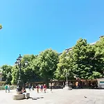 Apartasuite Centro Historico Atico Tranquilo Y Luminoso En El Corazon De Granada