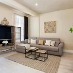 Penthouse Lorena