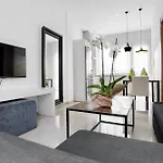 Suites Campo Del Principe