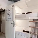 Black Swan Hostel Granada