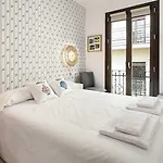 Europlaza Suites