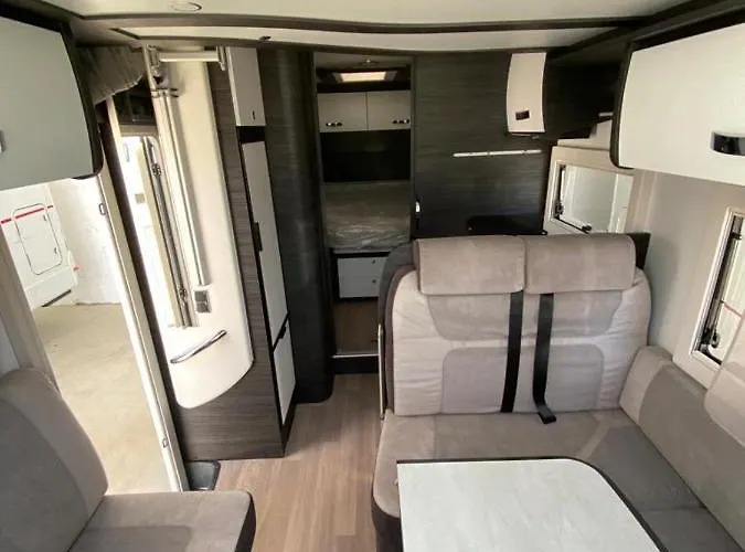 Magnifica Autocaravana Adria Matrix Axess 670Sl