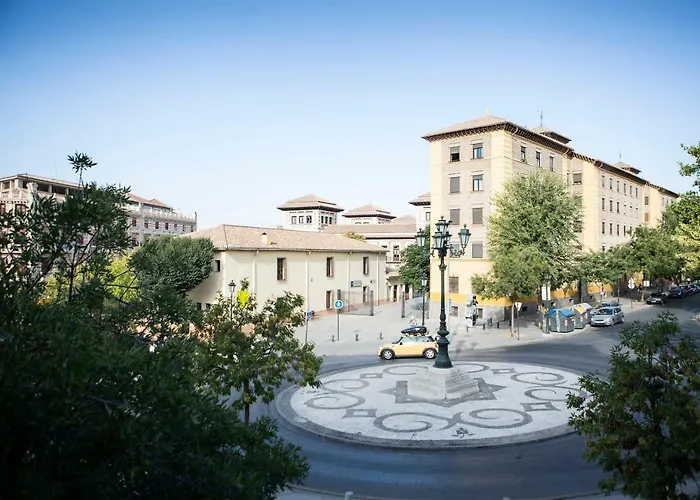6 Plaza Del Triunfo