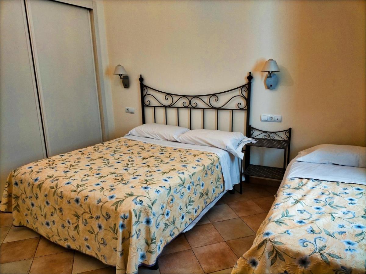 Abadia Acomodação com café da manhã  2*