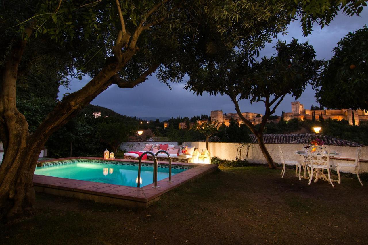 2.5 Million Villa. Magical Sunset. Super Close To Everything. 5br, 4ba, Pool, A/c+heating * Granada