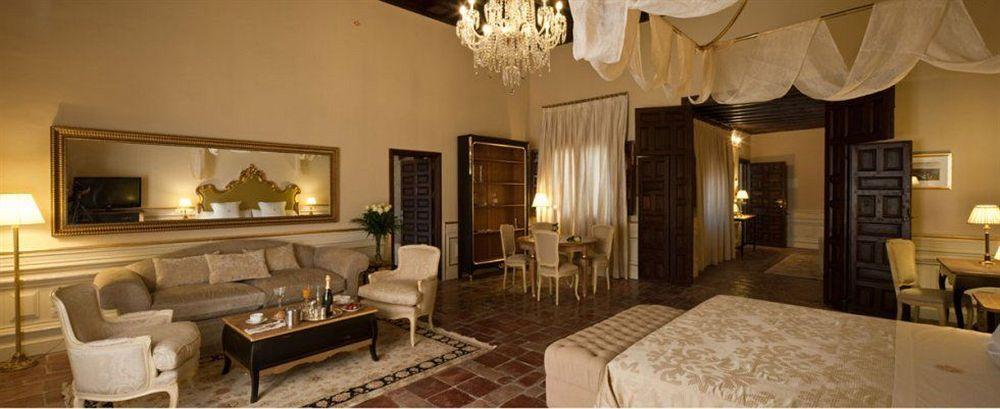 Casa 1800 Khách sạn 3*