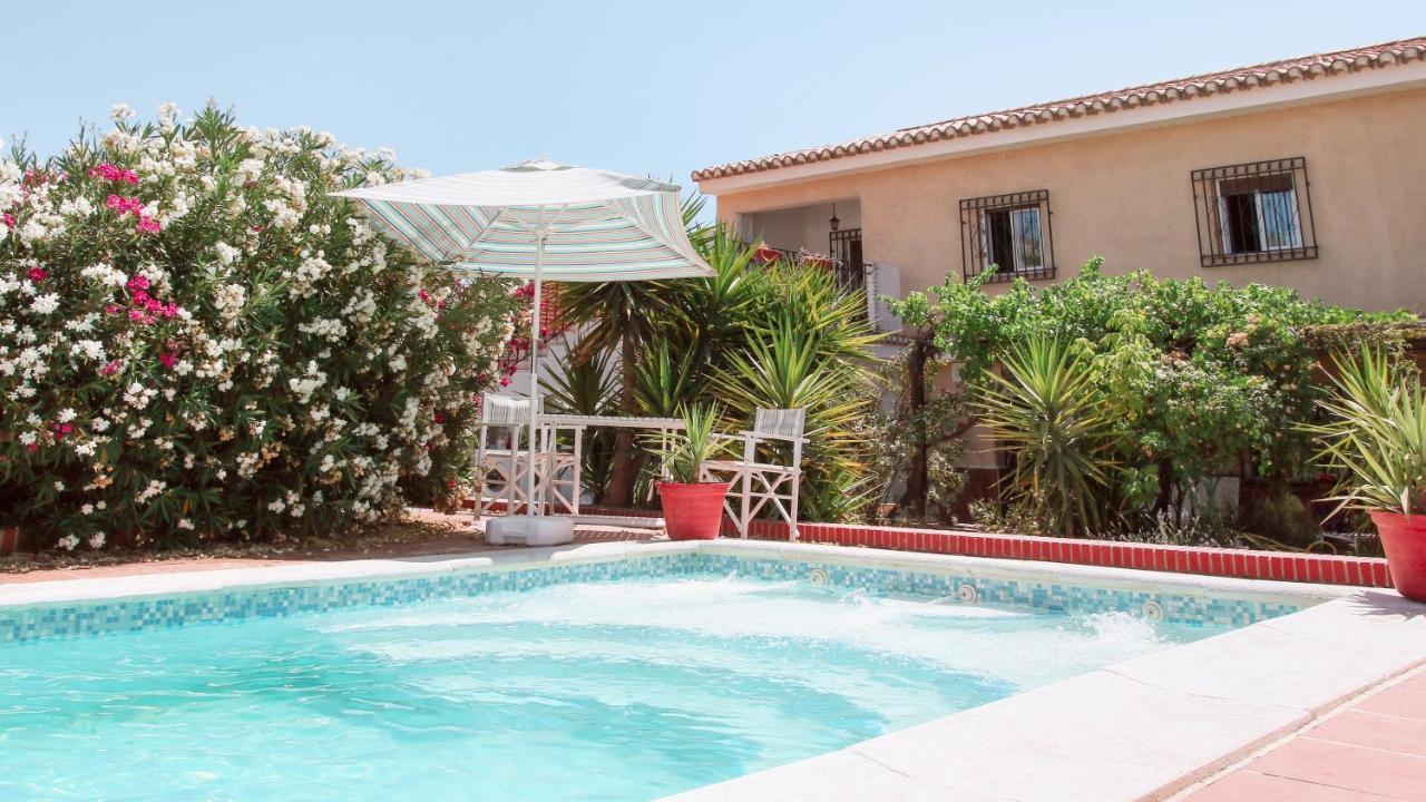 Gorgeous Sleeps 11 Private Pool And Garden Villa Granada