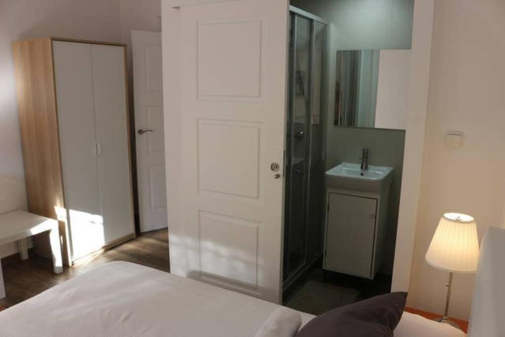Fabuloso Piso Junto A Paseo De La Bomba Appartement *