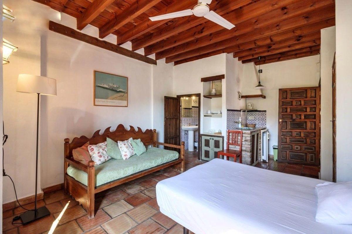 Casa Del Aljibe Country house *