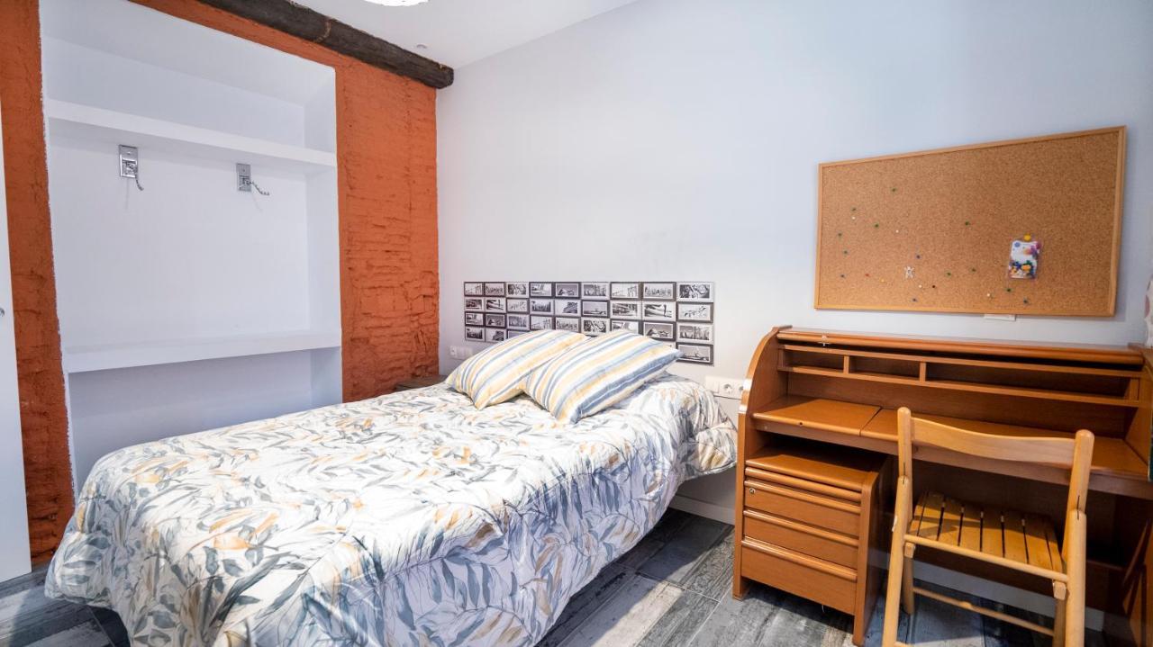 Las Rejas Apartment *
