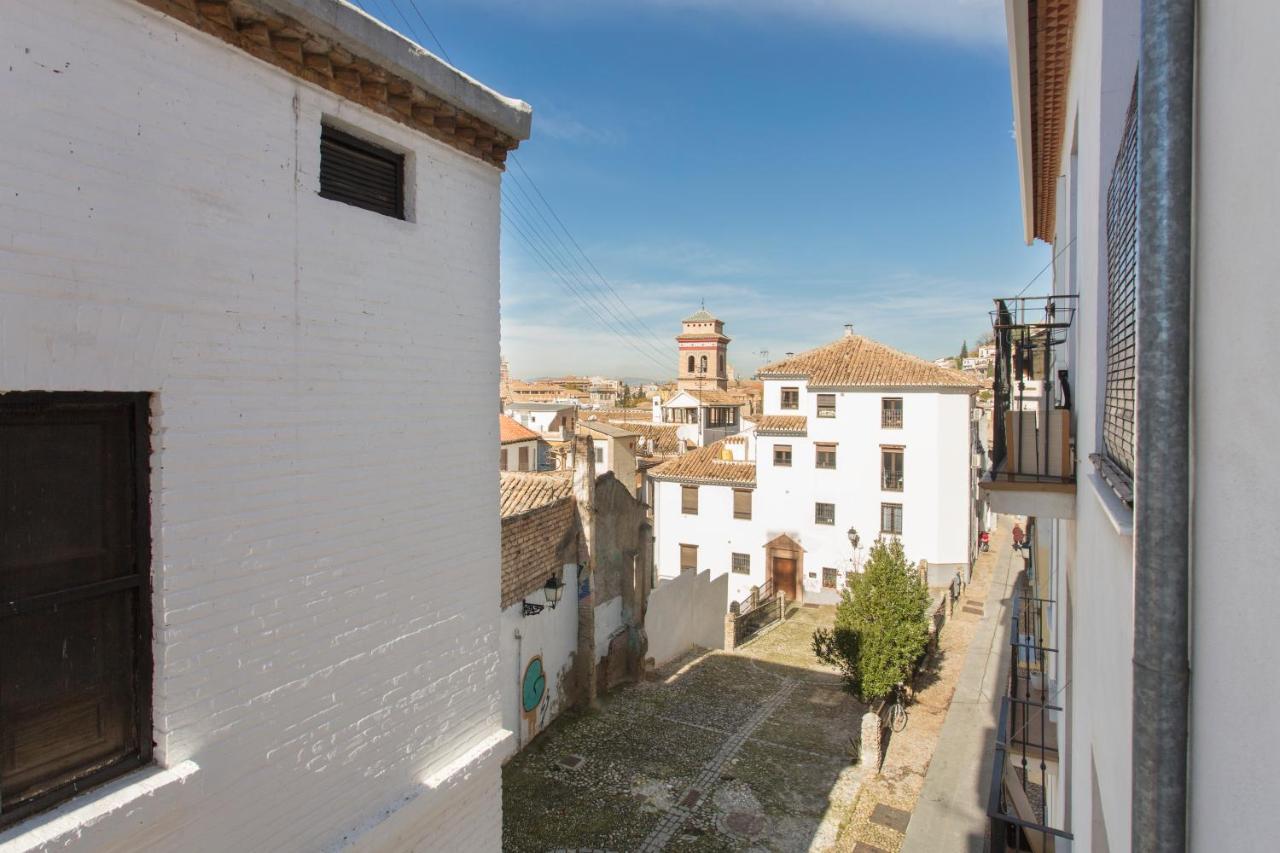 Sky Is Blue In - Private Parking Included Apartment *