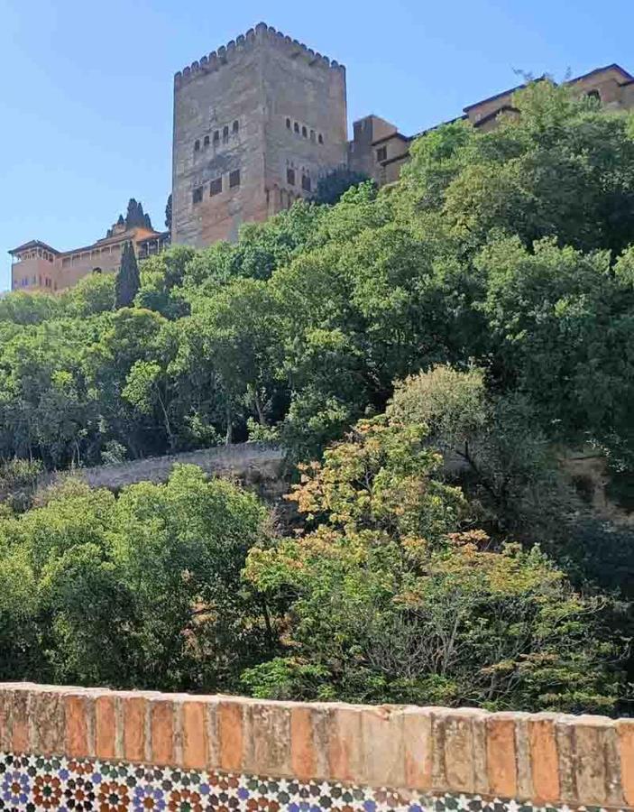 Casa Yamur Bajo La Alhambra Granada