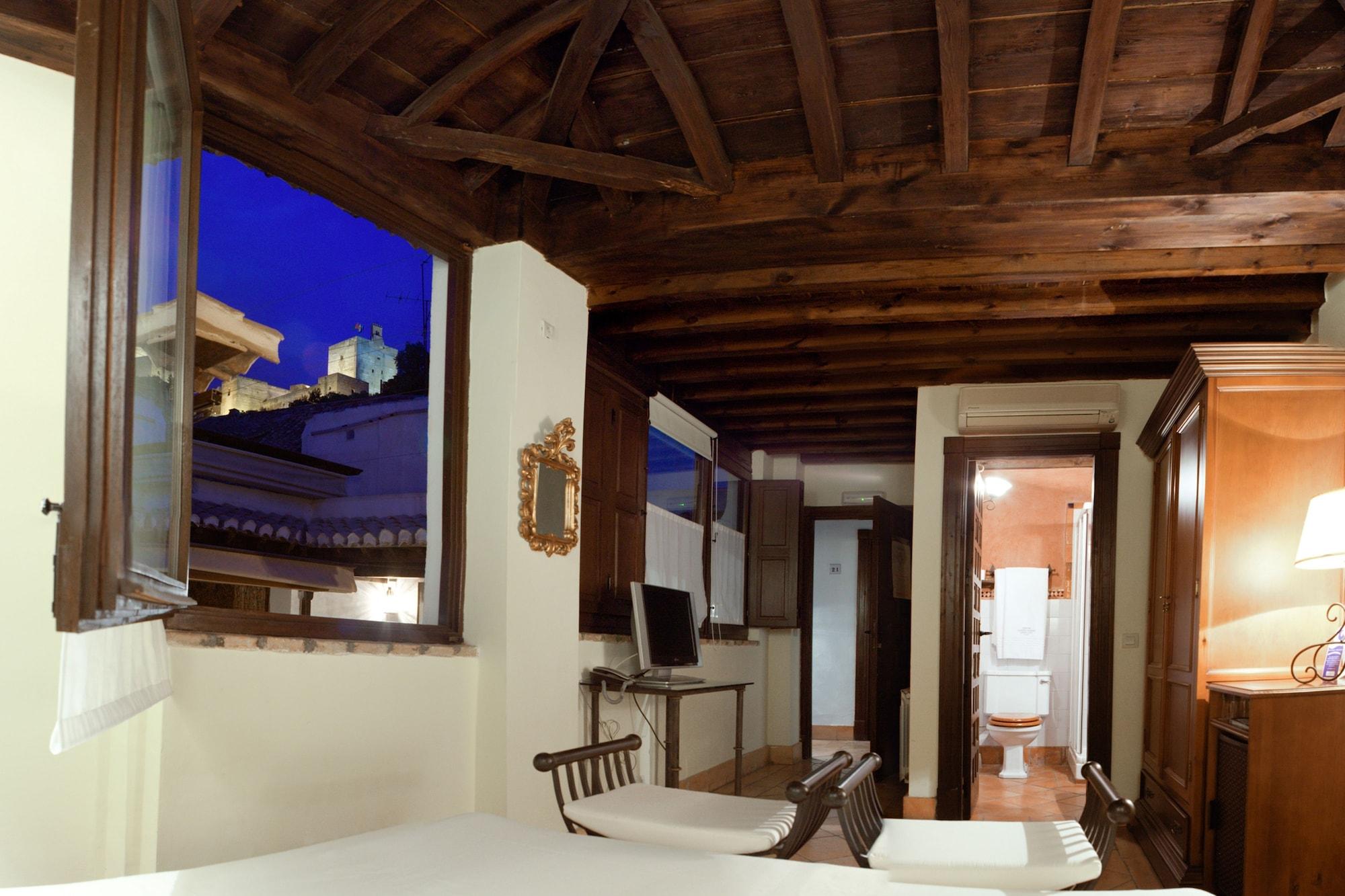 Casa Del Capitel Nazari