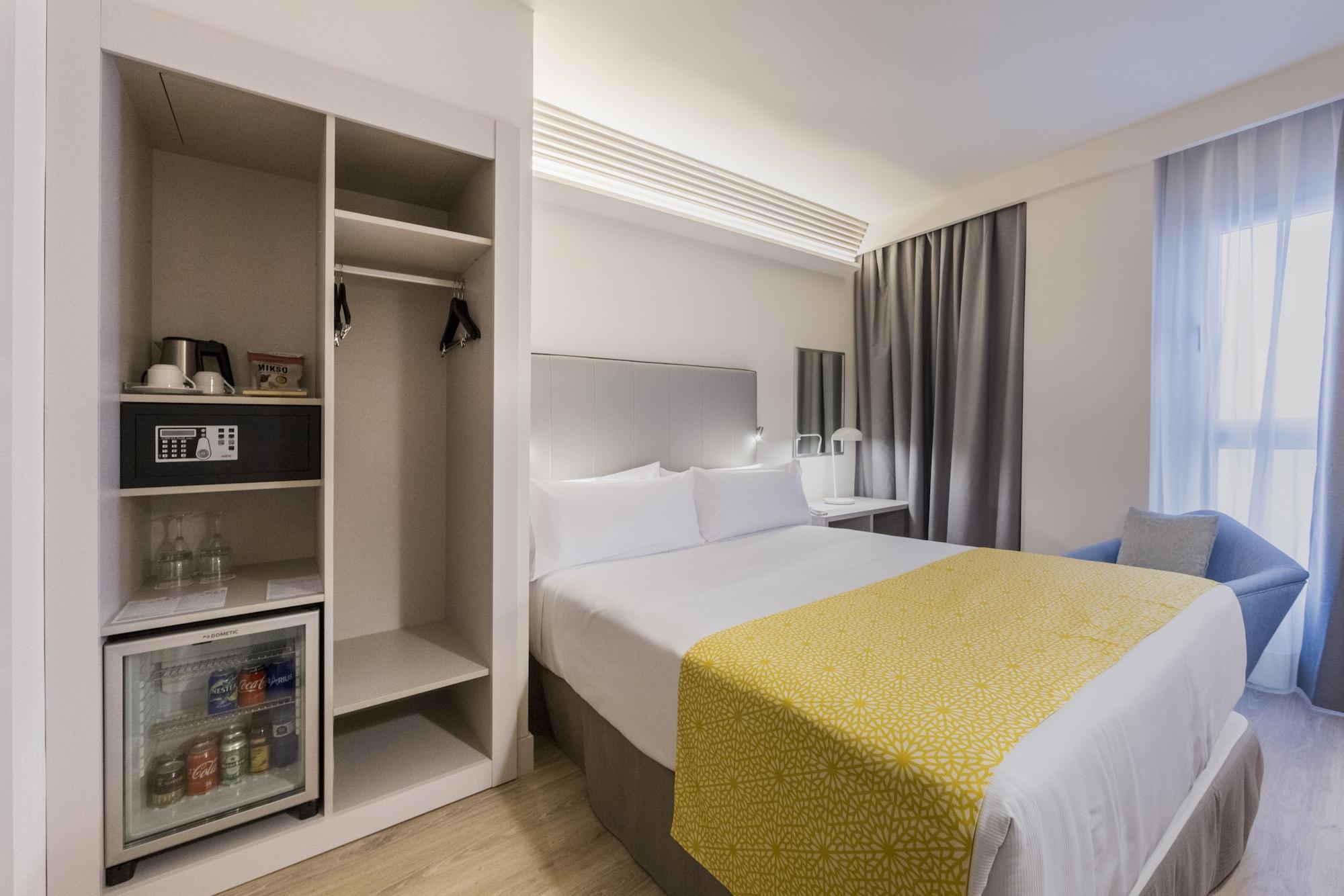 Hotel Catalonia 4*