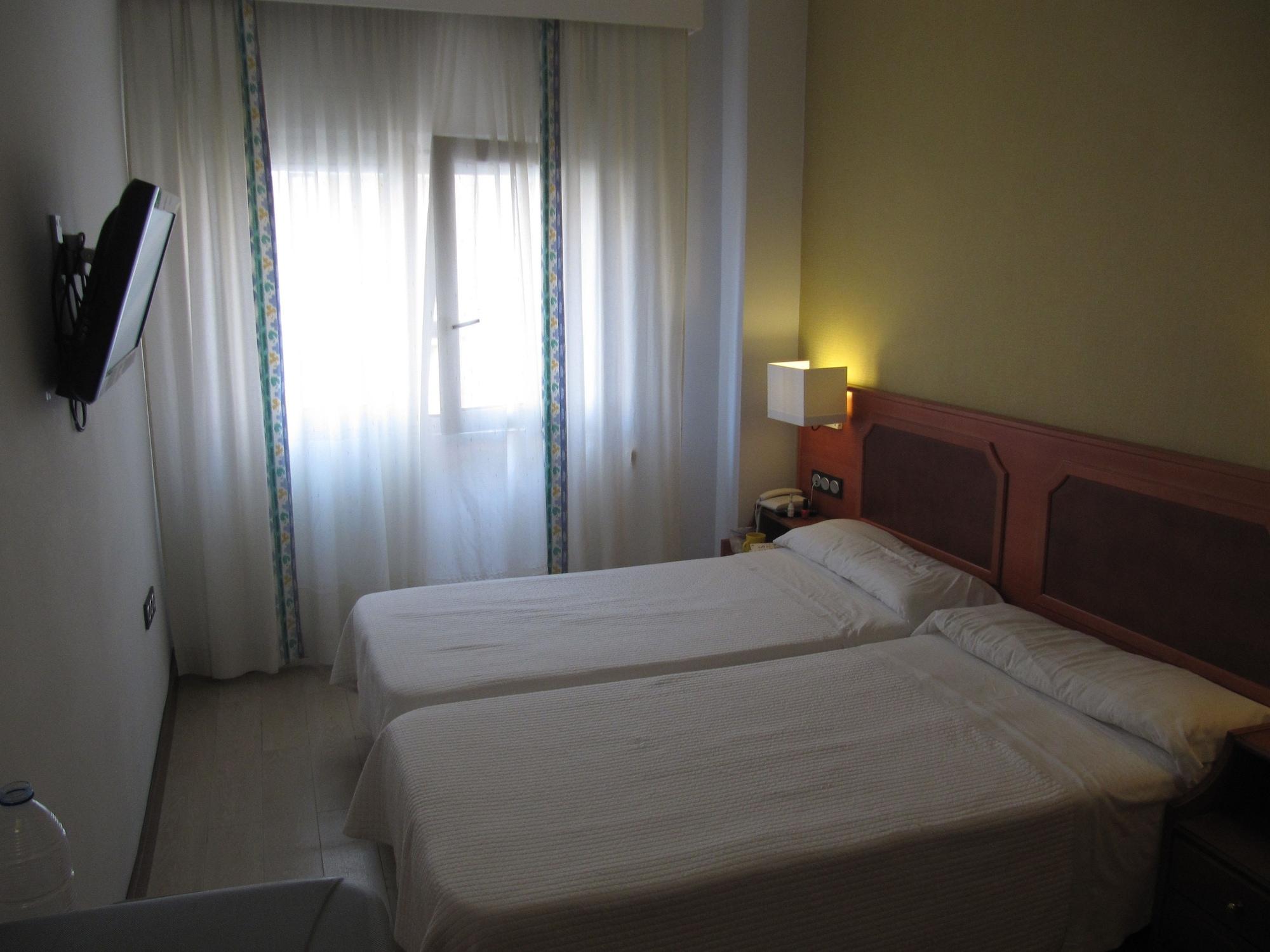 Hotel Don Juan 3*