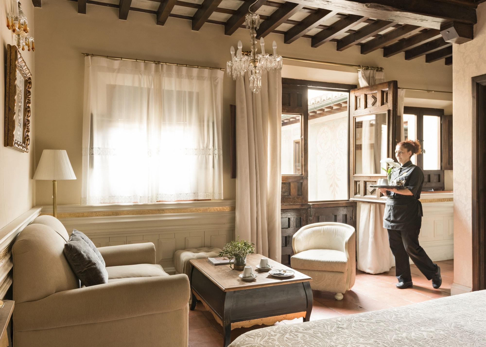 Casa 1800 Khách sạn 3*
