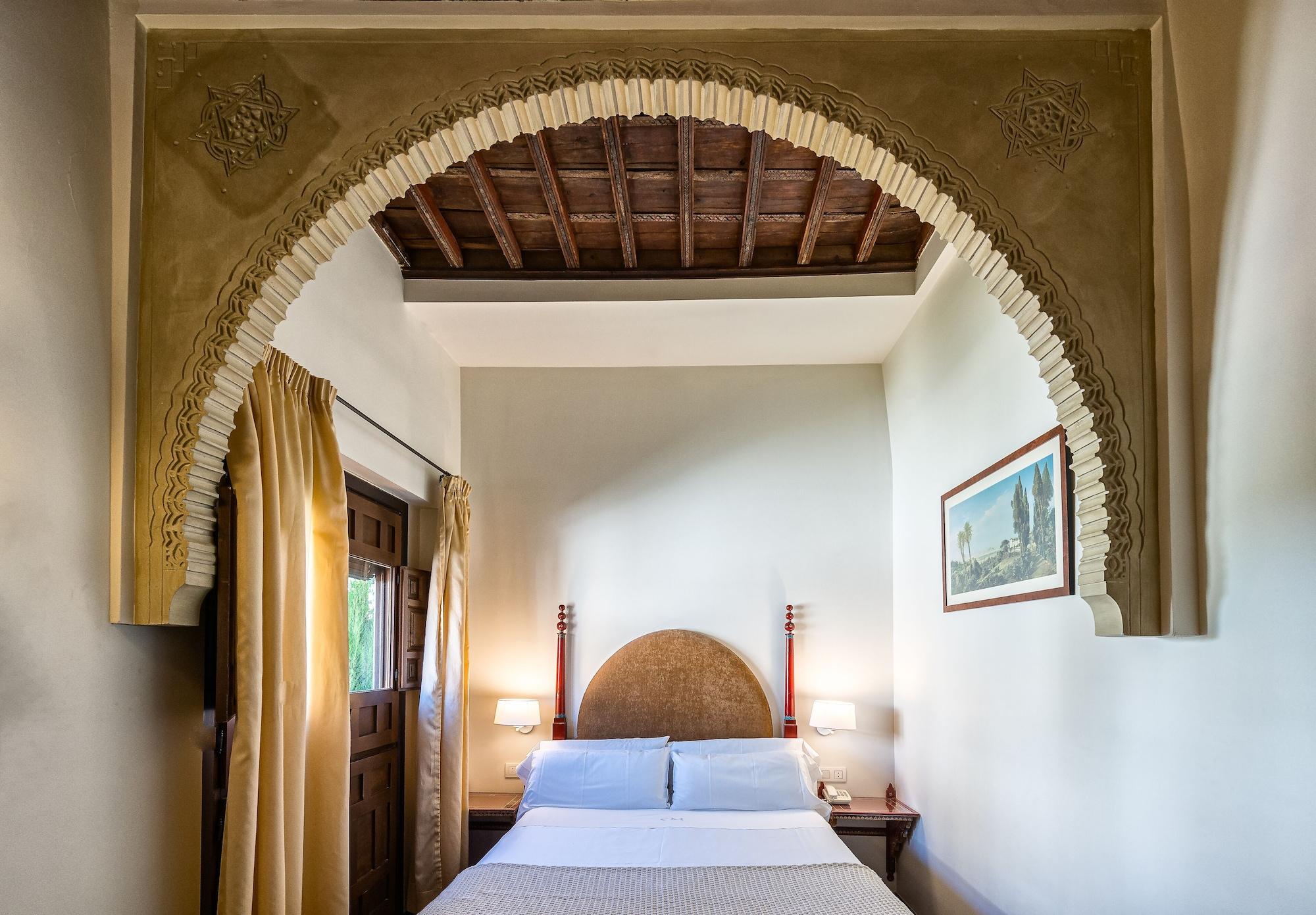 Hotel Casa Morisca 3*