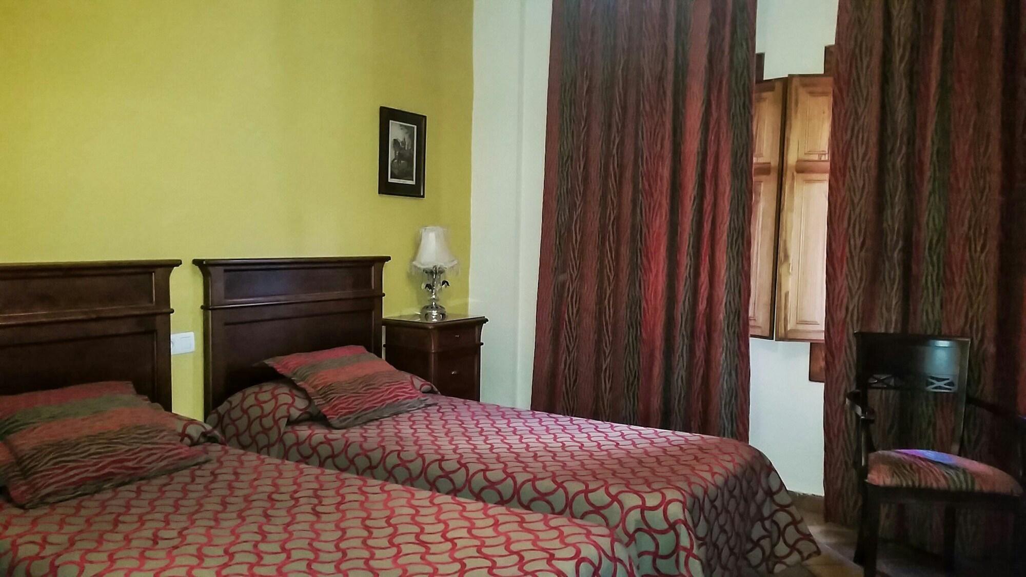 Almona Hotel