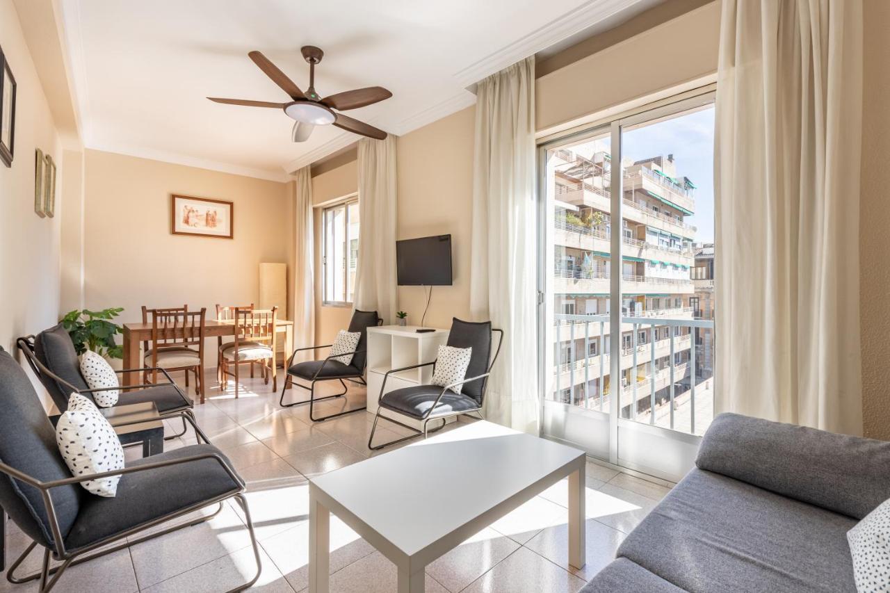 El Balcon De La Catedral / Center Apartment Granada