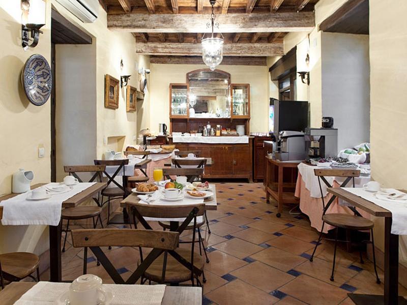 Casa Del Capitel Nazari Hotel 3*