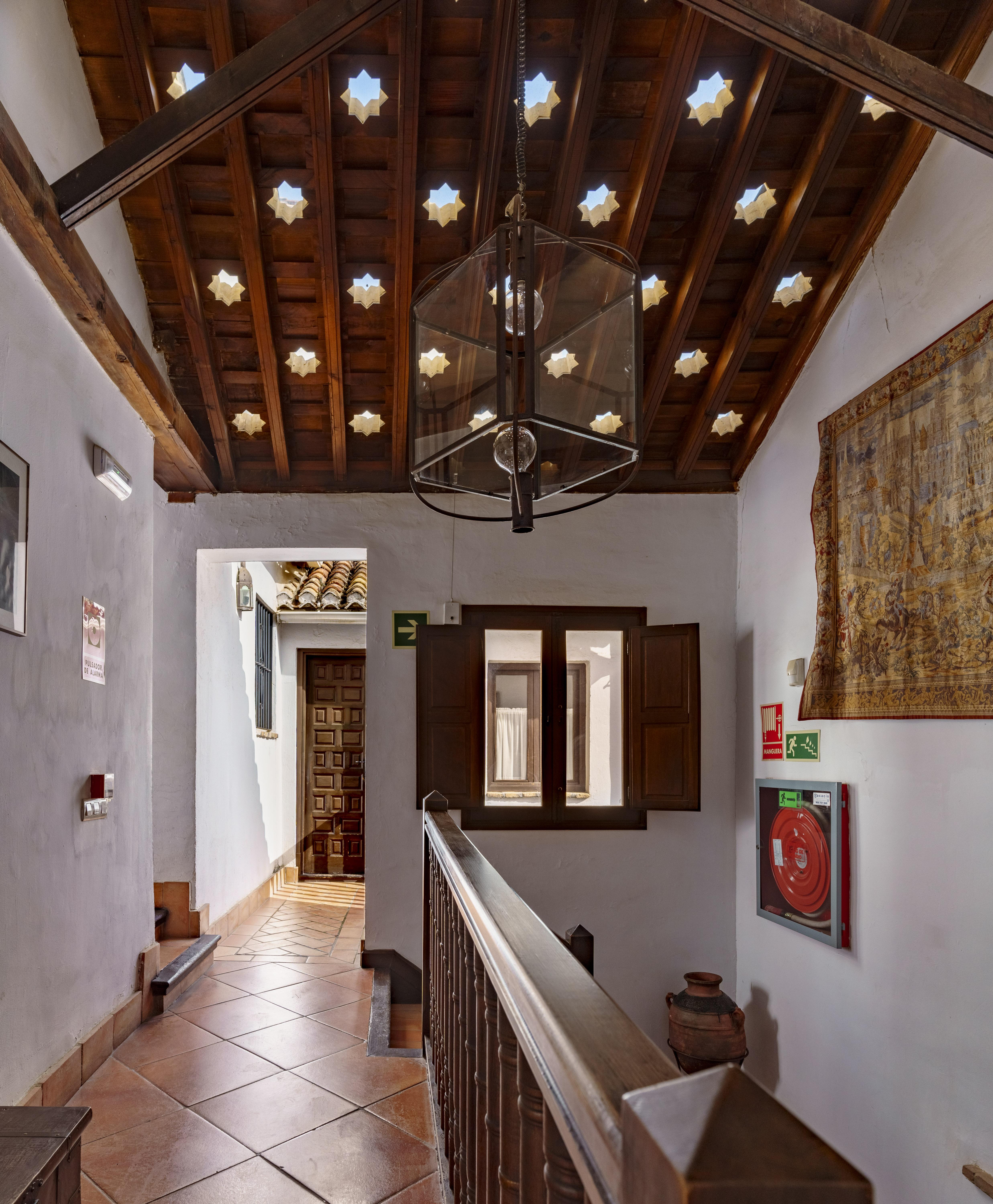 Casa Del Capitel Nazari Granada