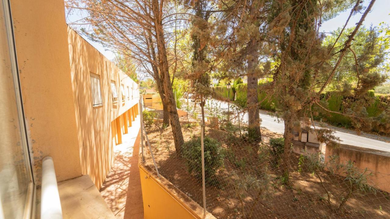 Aixa Serrallo Aparts * Granada