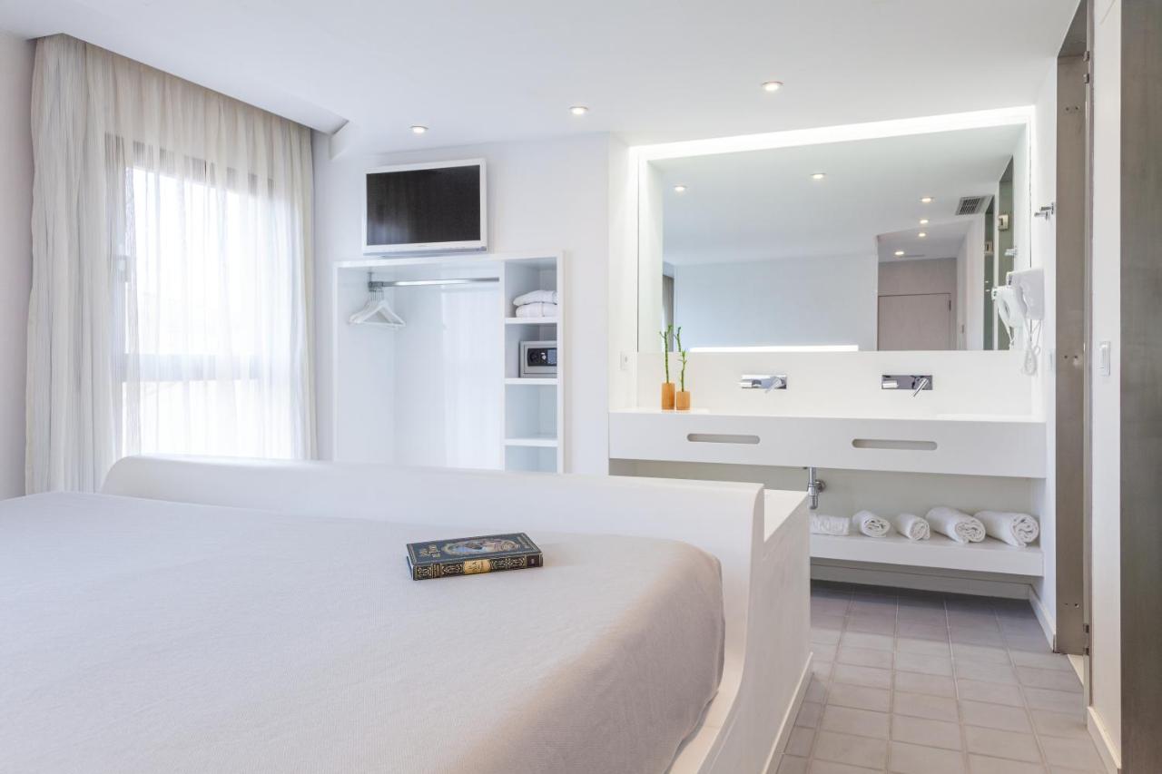 Macia Five Senses & 3*