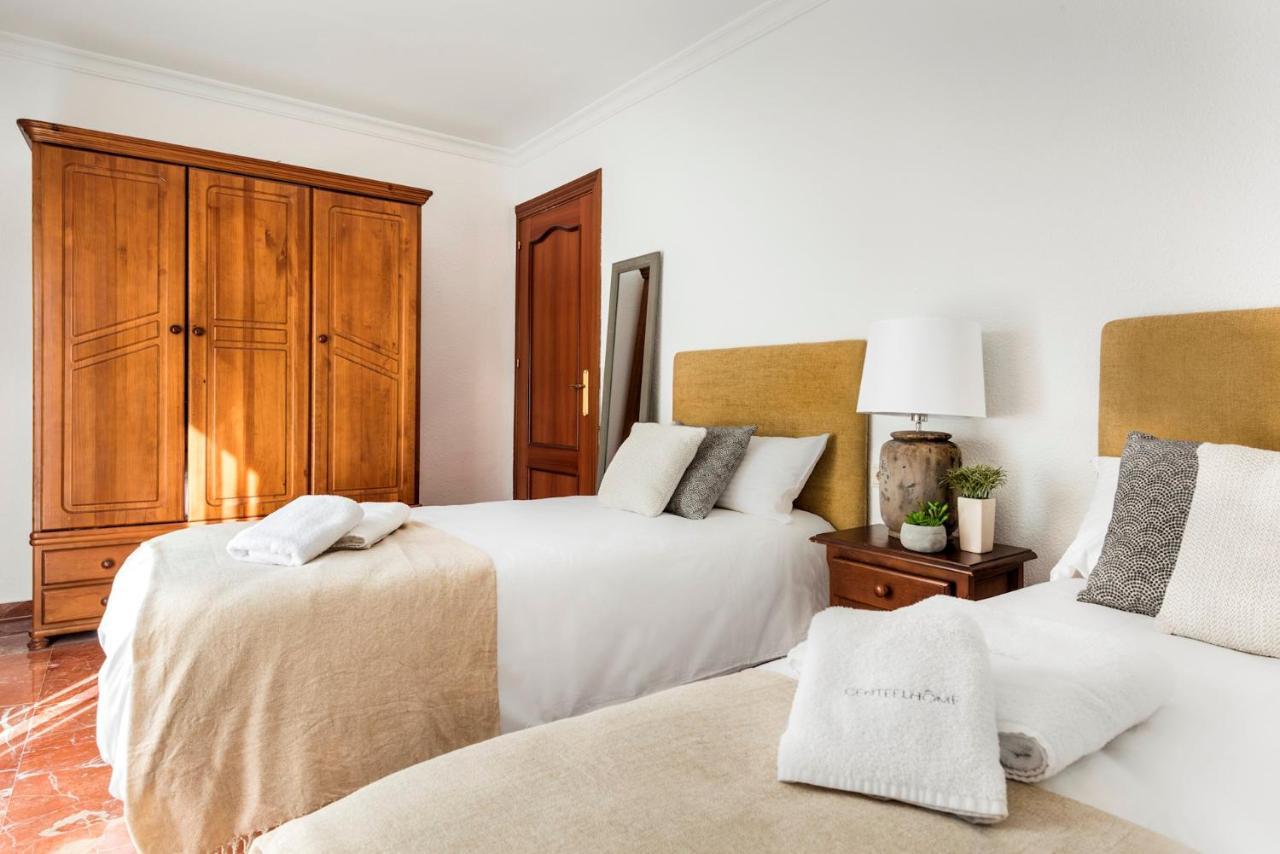 Genteel ático Gran Capitán Apartamento