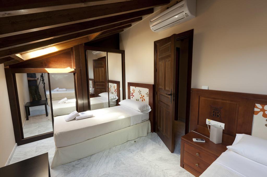 Mercader De Sedas Apartments Appartement *