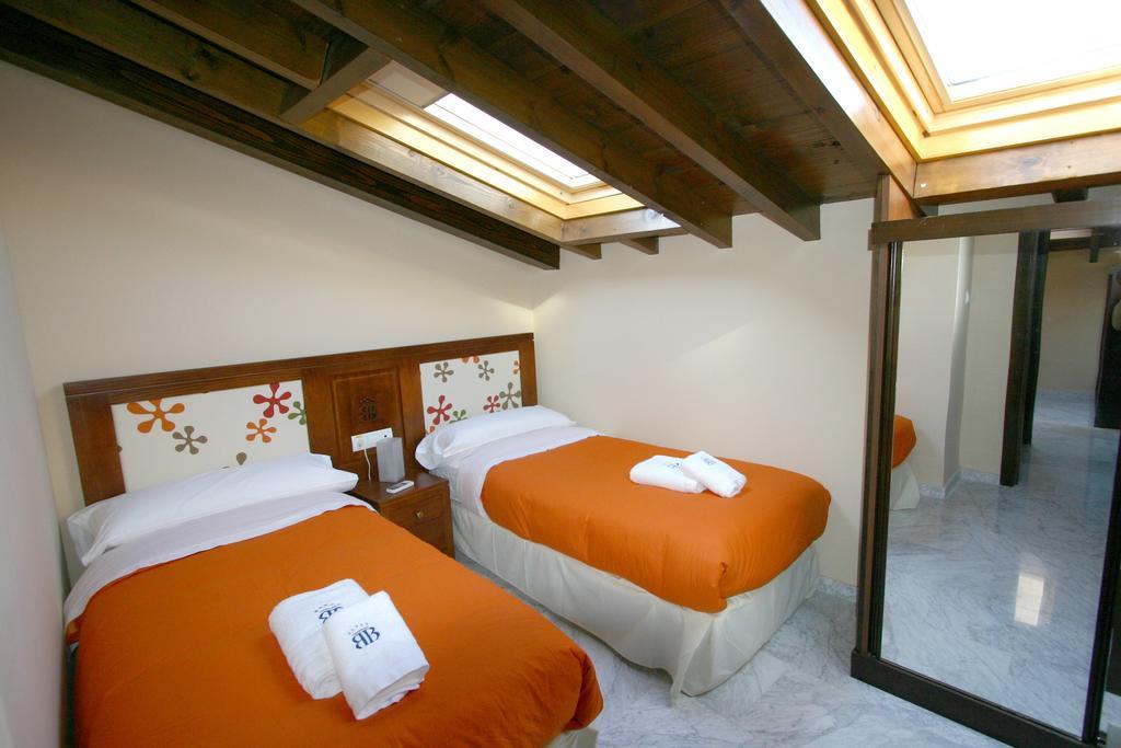 Mercader De Sedas Apartments Appartement Granada