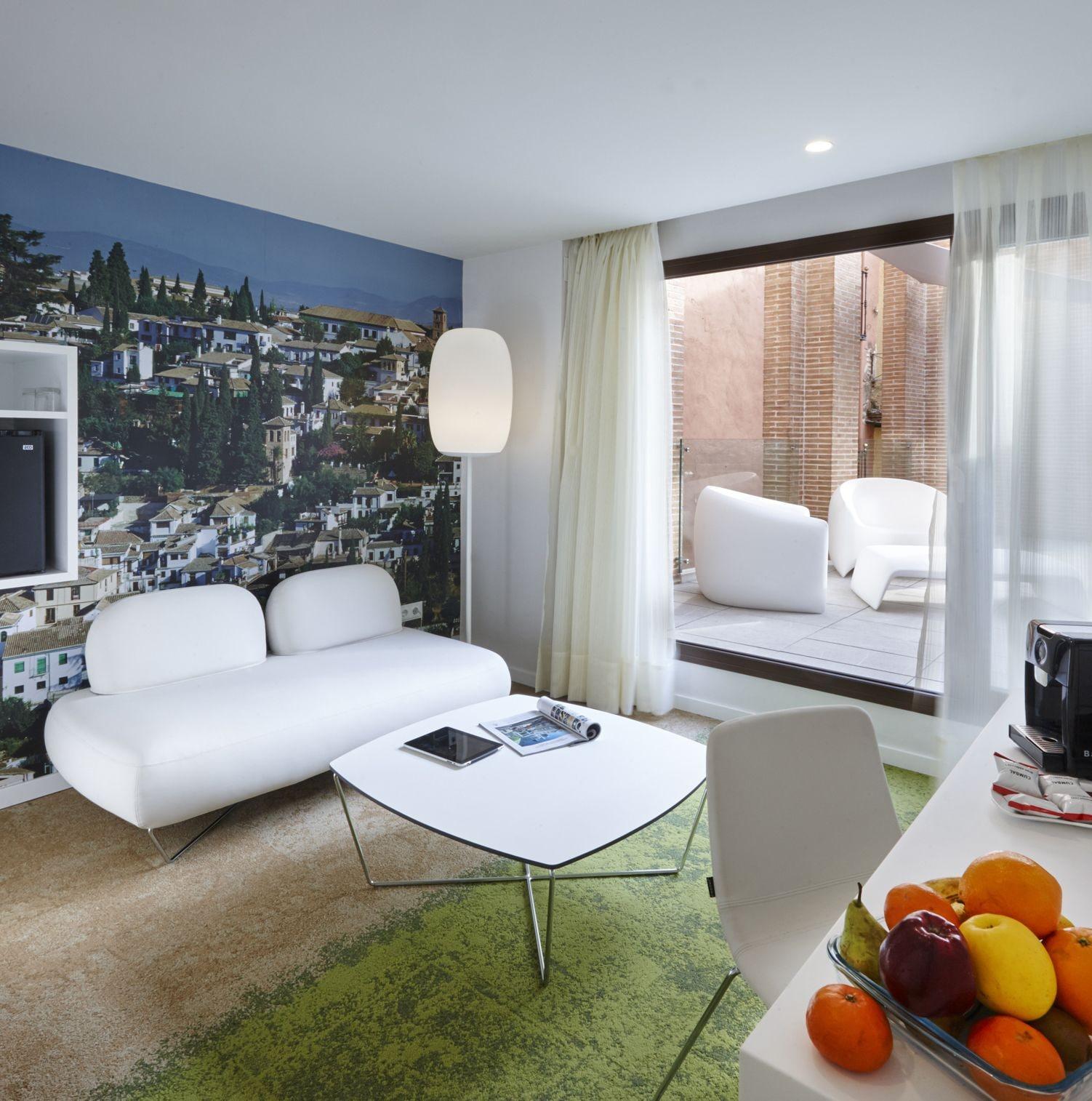 Macia Five Senses & 3*