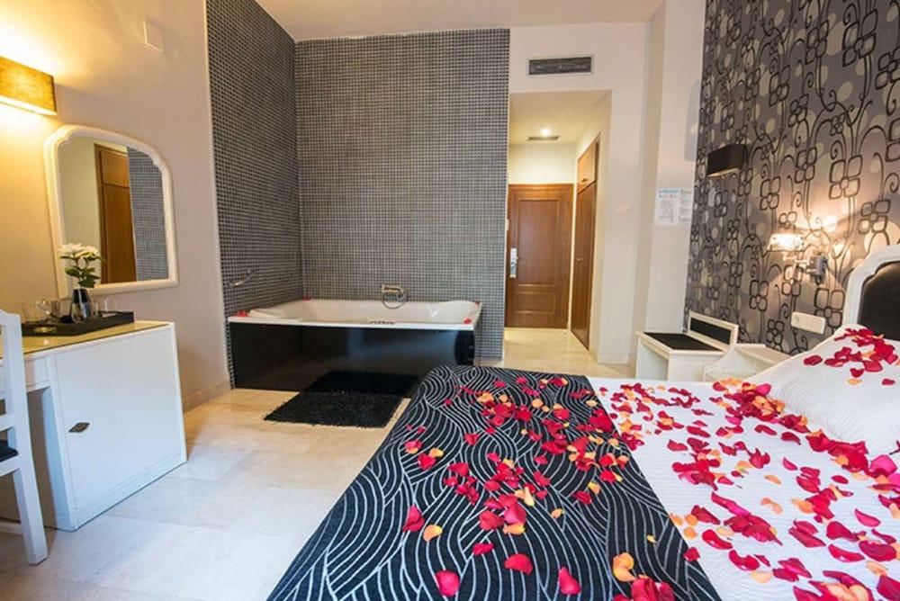 Nieves Hotel Granada