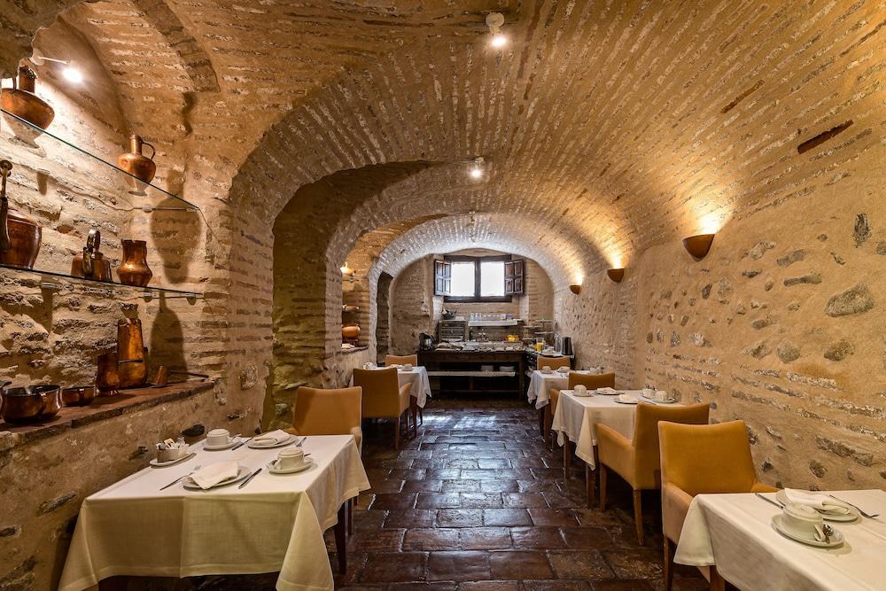 Casa Morisca 3*