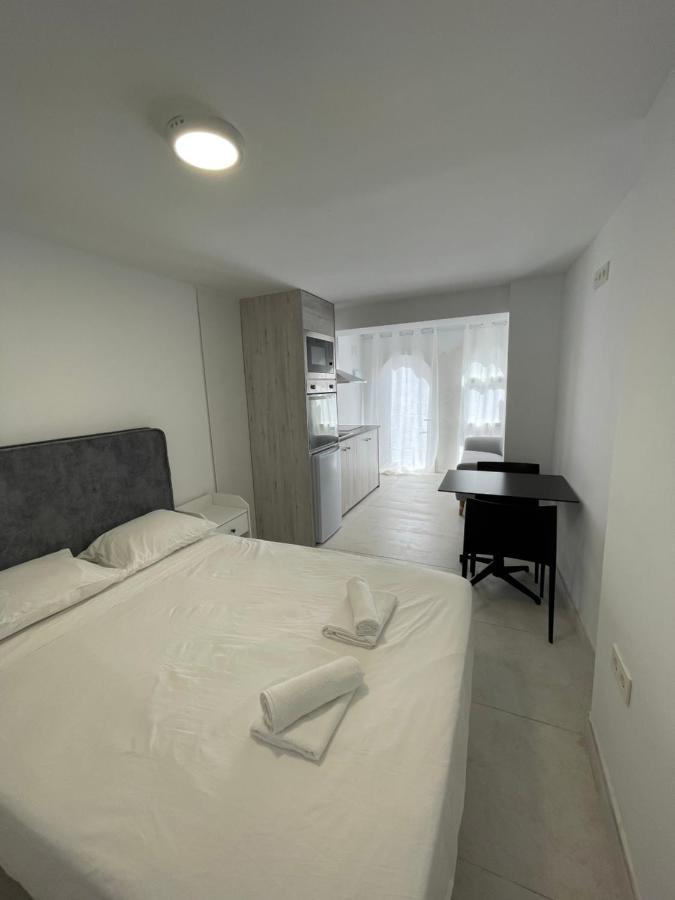 New Center Apartment *