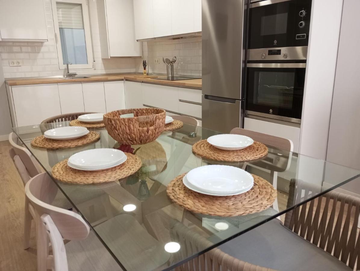 Center Apartament Elegant Apartment *