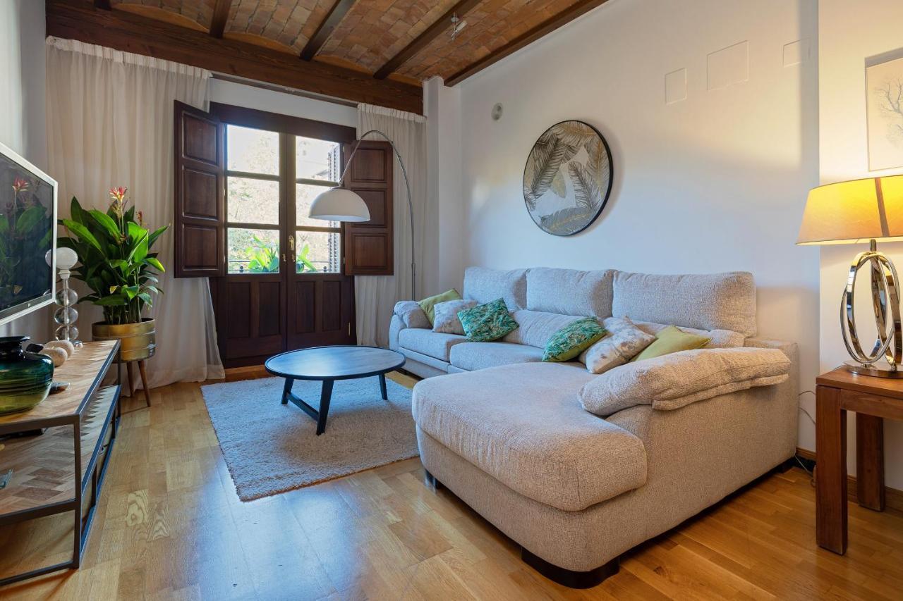Dreaming Bib Rambla - Free Parking Apartment Granada
