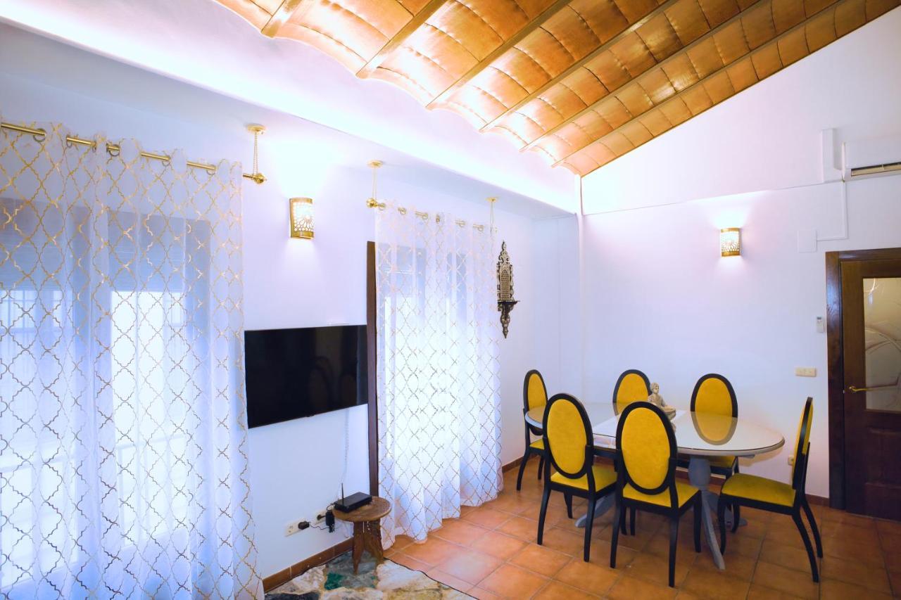 Insight, Mirador San Nicolas, Parking Included
