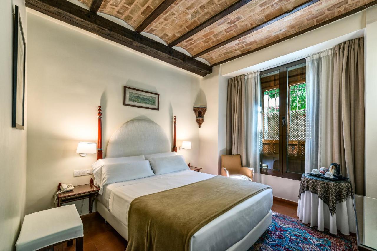 Casa Morisca Hotel 3*