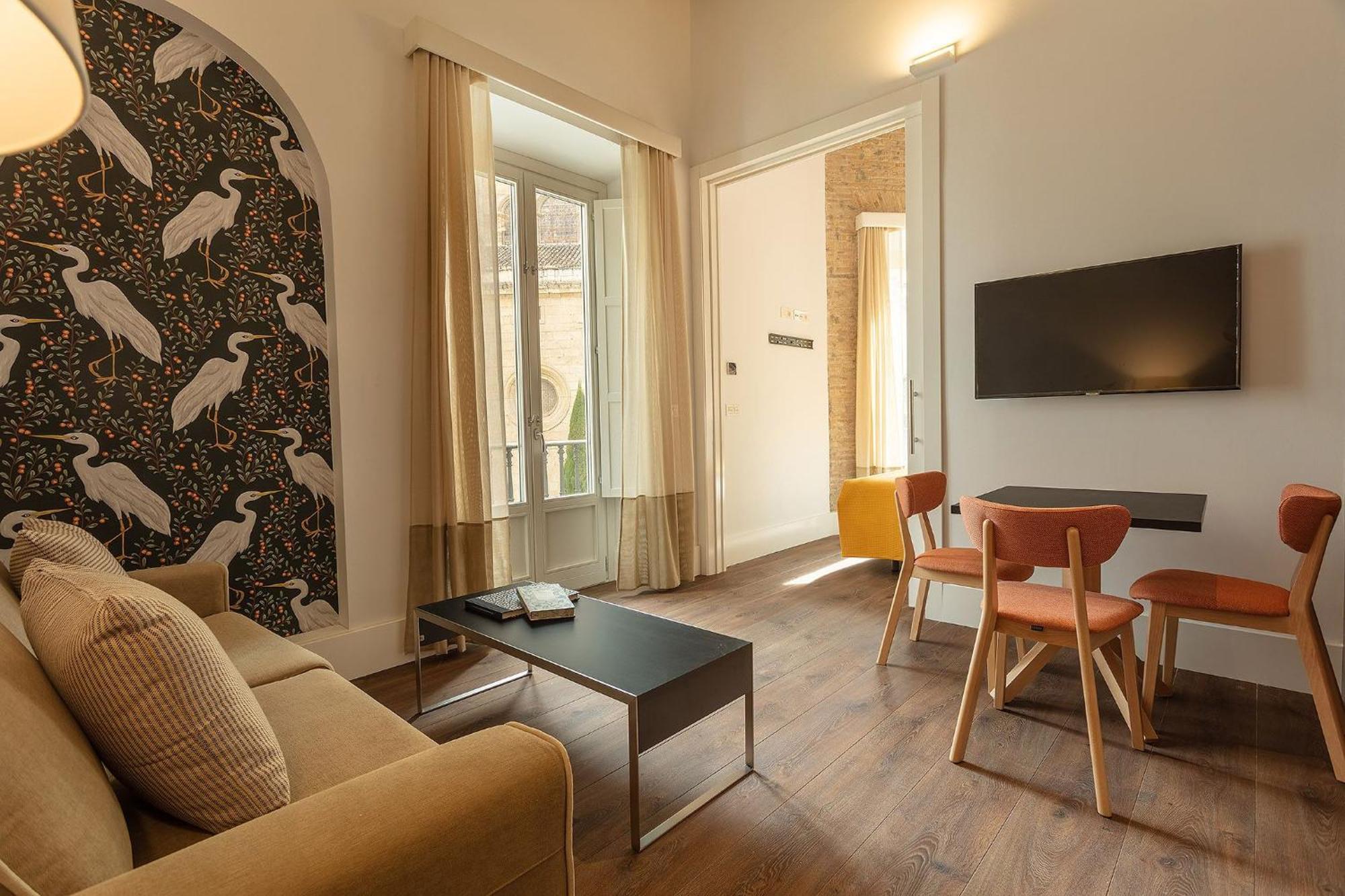 Aparthotel Casa Miravalle Catedral 4*