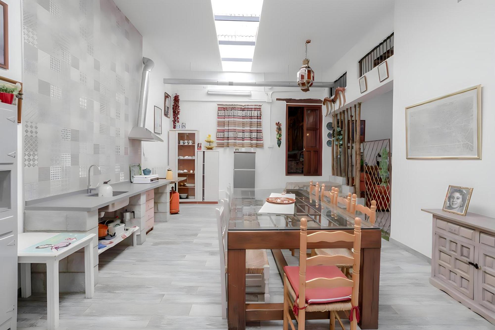 Holiday home Casa Grande Con Piscina Familias Granada